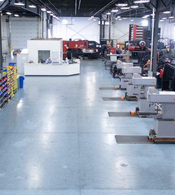 An image of the shop floor of Prompt Precision.